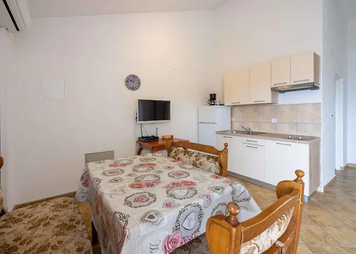 Apartment In Crikvenica With One-Bedroom 3
