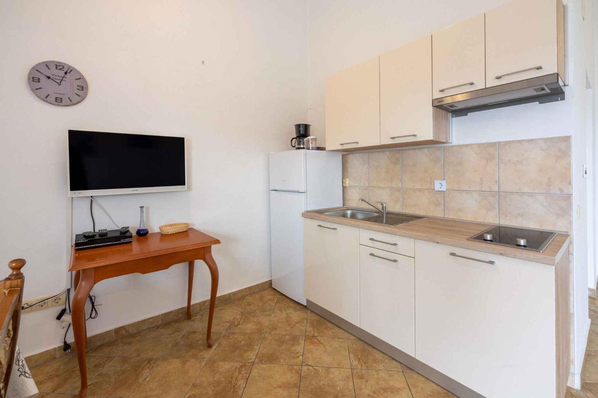 In Crikvenica With One-bedroom 3 Apartment *
