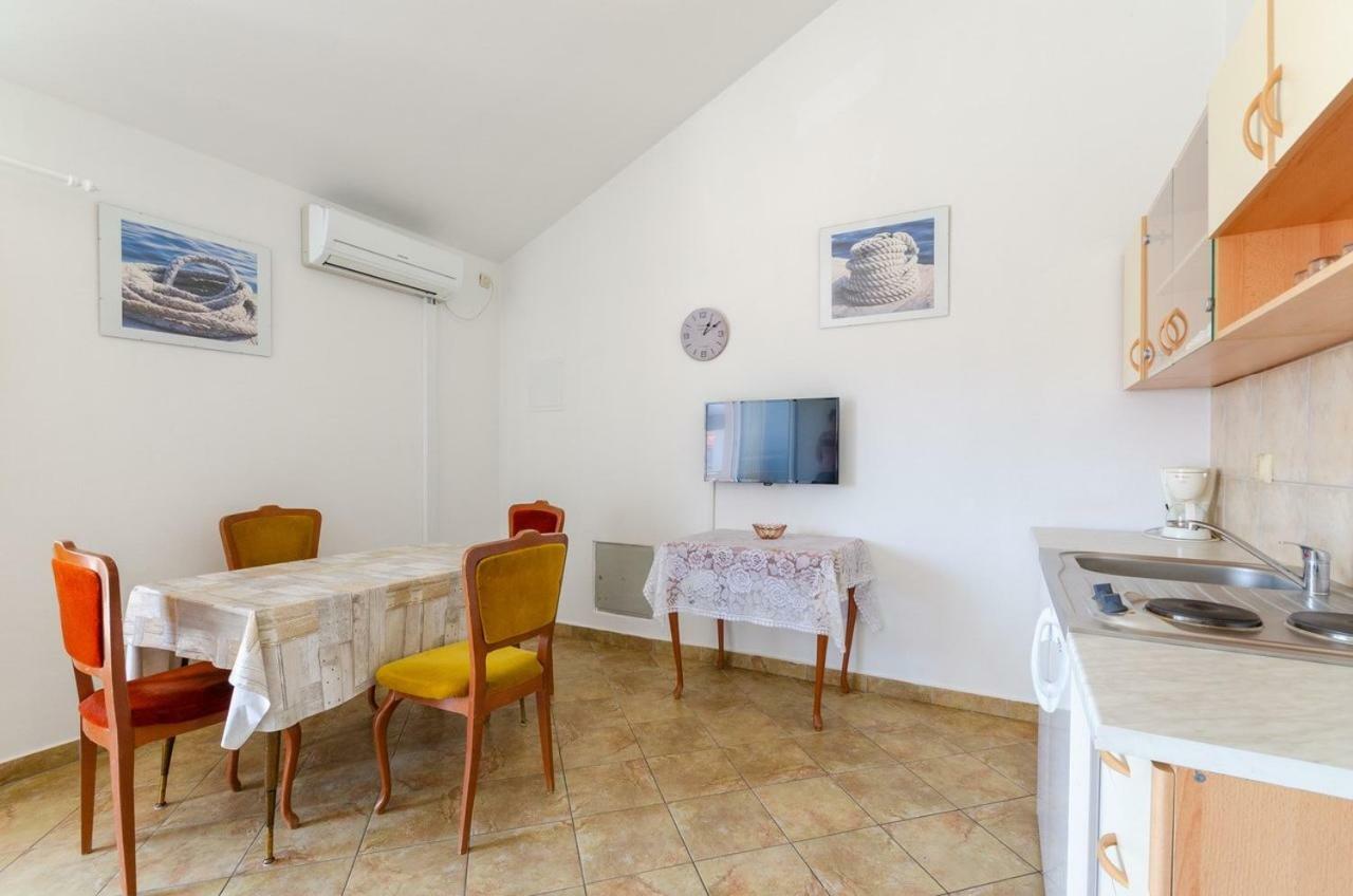 Apartment In Crikvenica With One-bedroom 3 Crikvenica